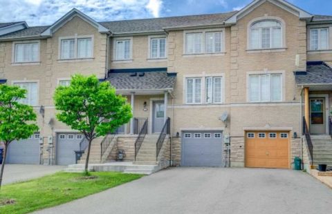 51 Andrika court, Mississauga, ON L4Z 4E9