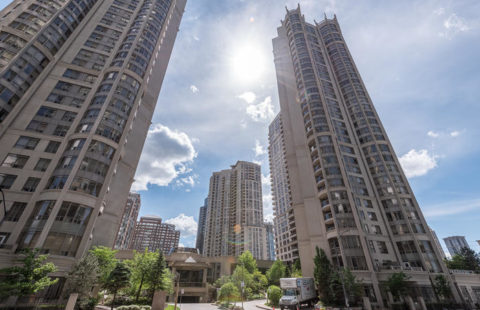 3888 Duke Of York Blvd #934 Mississauga L5B-4P5